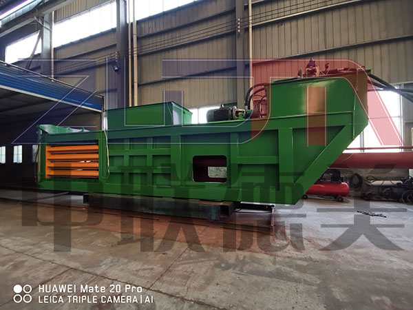 半自動(dòng)廢紙打包機(jī)